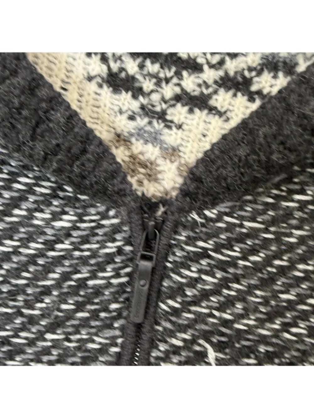 Smartwool Sweater Womens Medium Gray Stripe Aztec V Neck 1/2 Zip Knit Pullover